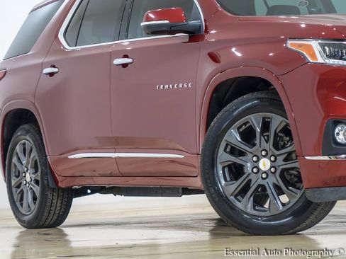 Used 2021 Chevrolet Traverse Premier AWD/4WD image 4