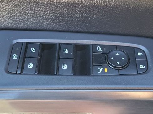 Certified 2025 Nissan Pathfinder Rock Creek AWD/4WD image 8