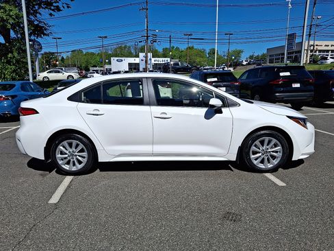 Certified 2023 Toyota Corolla LE w/ LE Convenience Package FWD image 7