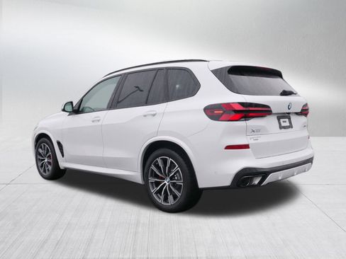 New 2026 BMW X5 sDrive40i w/ M Sport Package image 5