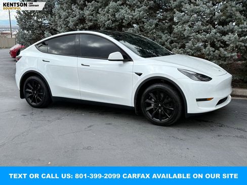 Used 2024 Tesla Model Y Long Range image 11
