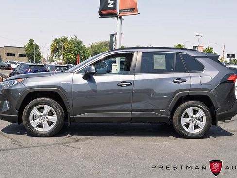 Used 2021 Toyota RAV4 XLE w/ Convenience Package AWD/4WD image 14