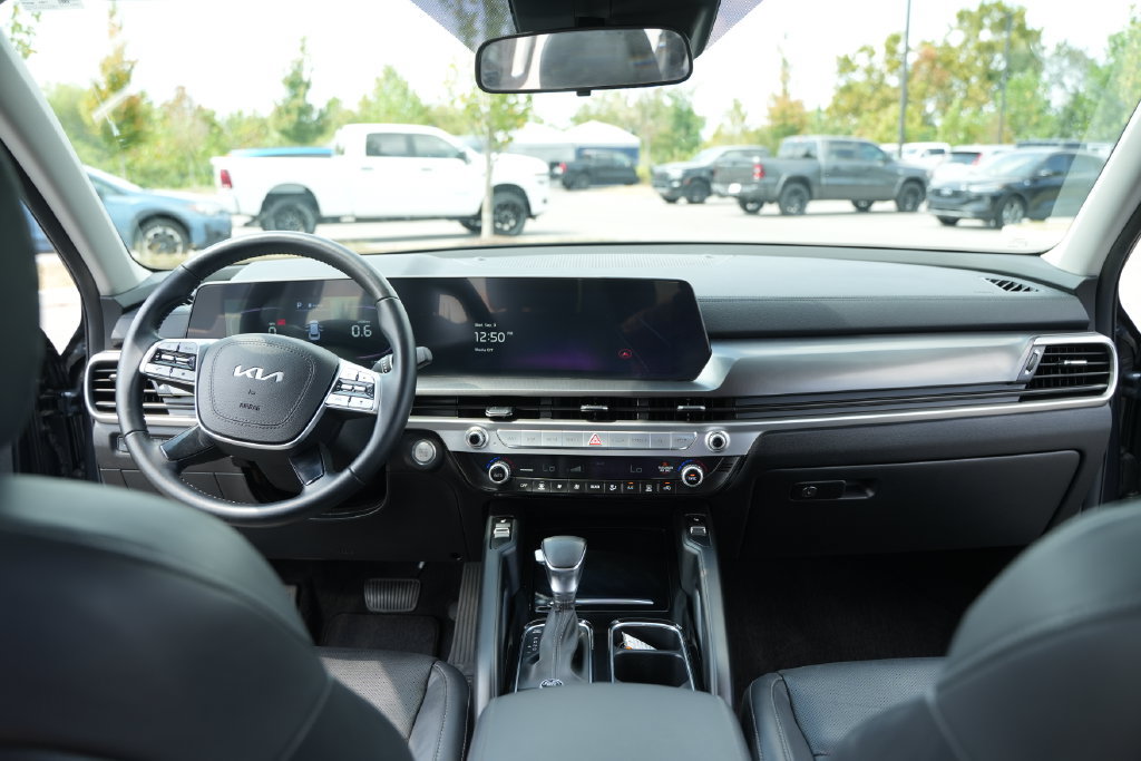 Used 2023 Kia Telluride S FWD image 26