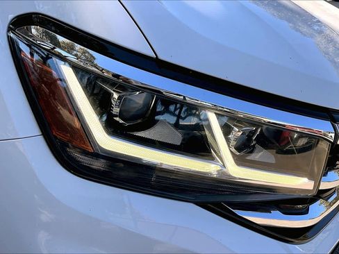 Used 2021 Volkswagen Atlas SEL Premium w/ MDO Package (Bench Seat) image 28