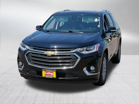 Used 2019 Chevrolet Traverse Premier AWD/4WD image 2