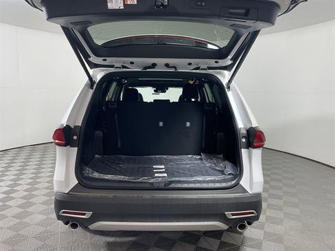 New 2026 Toyota Grand Highlander AWD Hybrid image 24