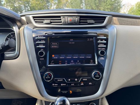 Used 2022 Nissan Murano SV image 12