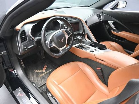 Used 2019 Chevrolet Corvette Stingray Convertible w/ 2LT Preferred Equipment Group RWD image 12
