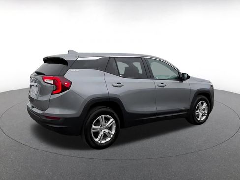 Used 2024 GMC Terrain SLE FWD image 12