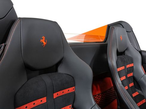 Certified 2021 Ferrari F8 Tributo RWD image 48