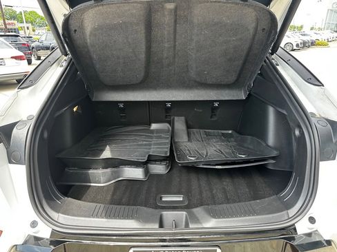 Used 2025 Buick Envista Sport Touring w/ Convenience II Package FWD image 22