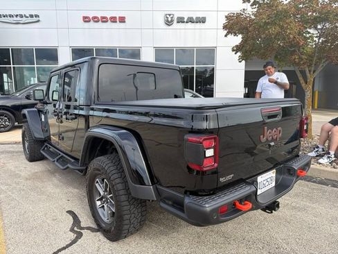Used 2025 Jeep Gladiator Mojave AWD/4WD image 5