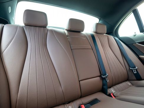 Used 2022 Mercedes-Benz E 350 4MATIC Sedan image 34