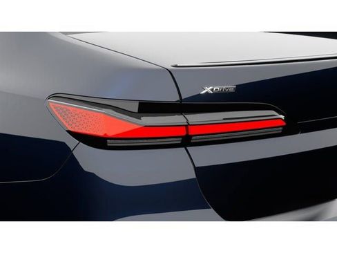 New 2026 BMW 740i xDrive image 8