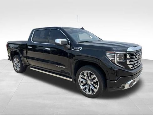 Used 2024 GMC Sierra 1500 Denali w/ Denali Reserve Package AWD/4WD image 7