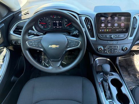 Used 2024 Chevrolet Malibu LT FWD image 26