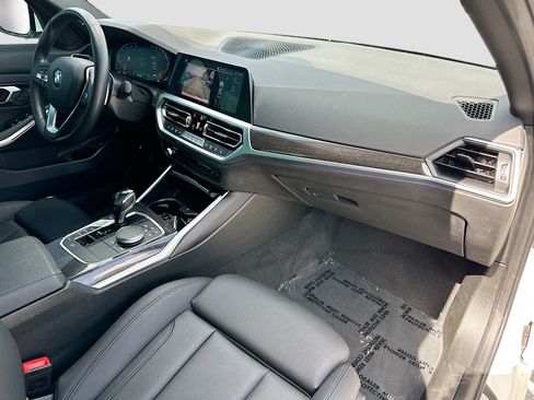 Used 2021 BMW 330i Sedan w/ Convenience Package RWD image 30