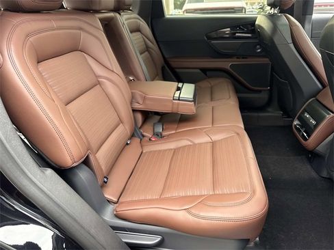 New 2026 Lincoln Nautilus Reserve w/ Jet Appearance Package image 10