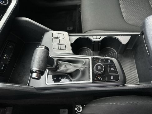 Used 2023 Kia Sportage LX FWD image 21