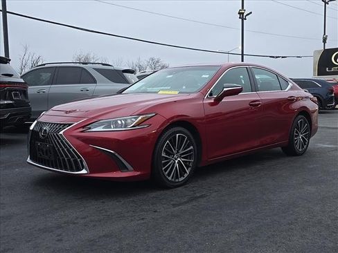 Used 2022 Lexus ES 250 w/ Premium Package image 3