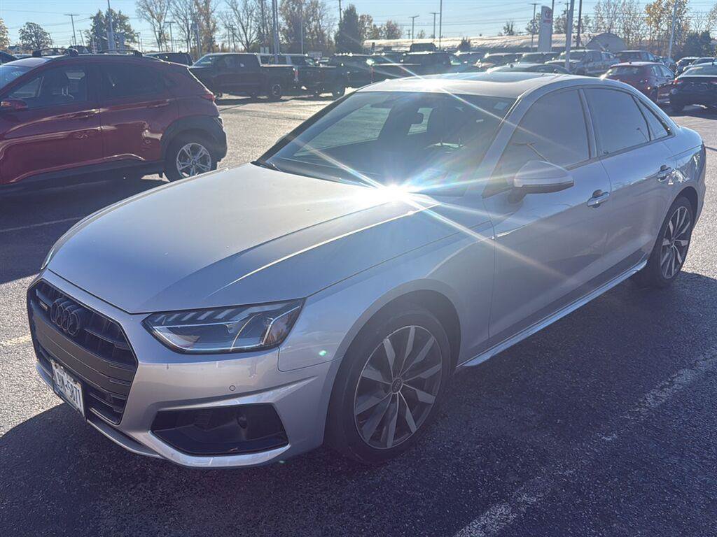 Used 2022 Audi A4 2.0T Premium Plus w/ Premium Plus Package AWD/4WD image 2