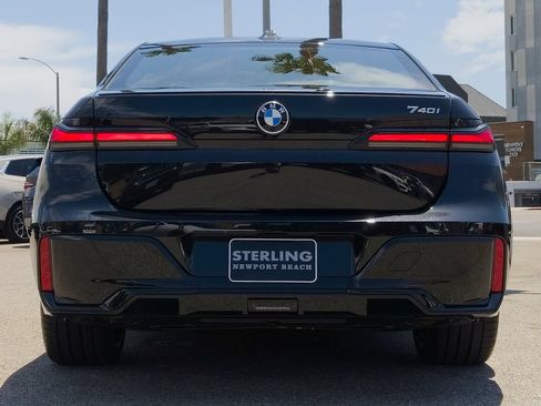New 2026 BMW 740i w/ Premium Package RWD image 16