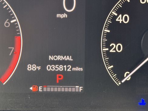 Used 2023 Honda Pilot Touring image 21