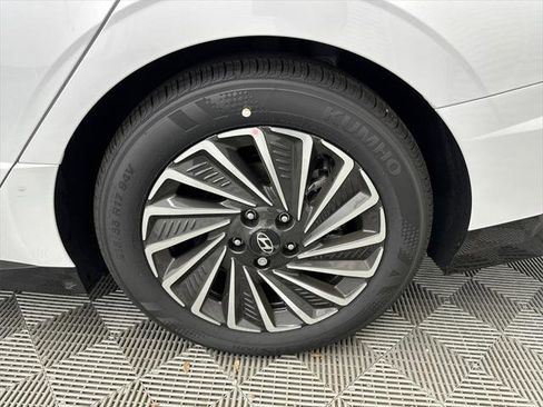 New 2025 Hyundai Sonata SEL image 19