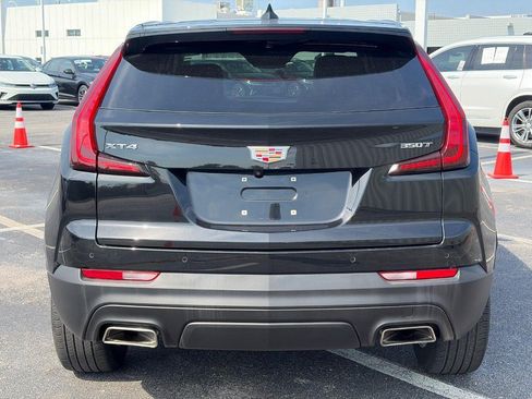 Used 2023 Cadillac XT4 Luxury w/ Cold Weather Package FWD image 3