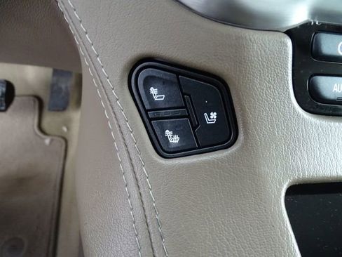 Used 2018 GMC Yukon SLT w/ Open Road Package image 14