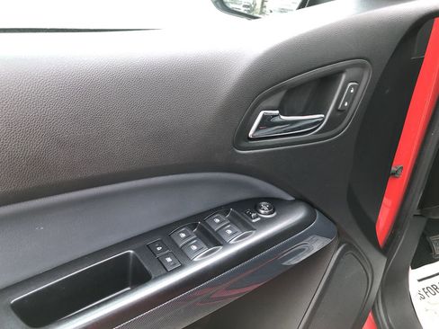 Used 2020 Chevrolet Colorado Z71 image 12