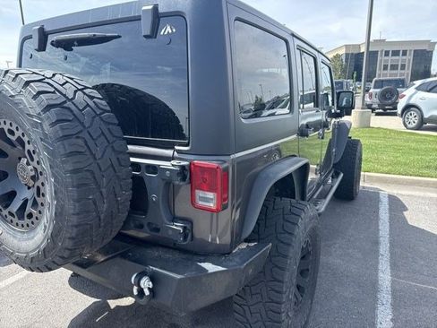 Used 2014 Jeep Wrangler Unlimited Rubicon w/ Connectivity Group image 9