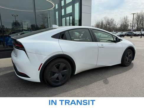 Used 2023 Toyota Prius LE image 2