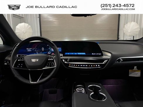 New 2026 Cadillac Lyriq Premium Luxury w/ LPO, Floor Liner Package image 28