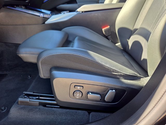 Used 2025 BMW X3 xDrive30i AWD/4WD image 10