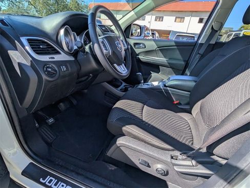 Used 2020 Dodge Journey SE w/ SE Popular Equipment Group image 12