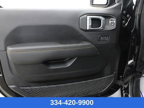 Used 2021 Jeep Wrangler Unlimited Sahara image 16