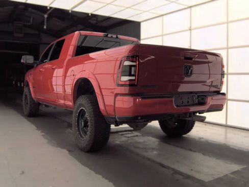 Used 2022 RAM 2500 Laramie w/ Night Edition AWD/4WD image 5