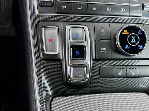 Used 2023 Hyundai Santa Fe SEL image 25