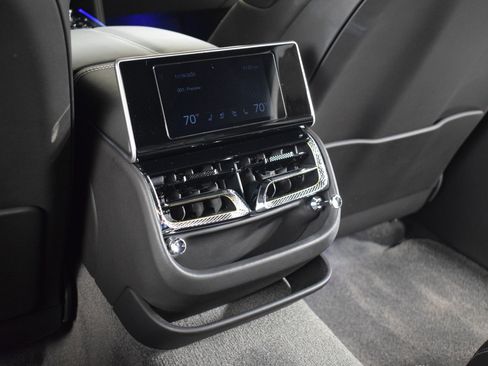 Certified 2020 Bentley Flying Spur W12 image 22