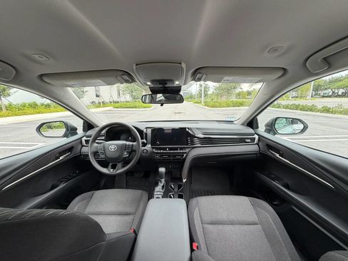 Used 2025 Toyota Camry LE FWD image 18