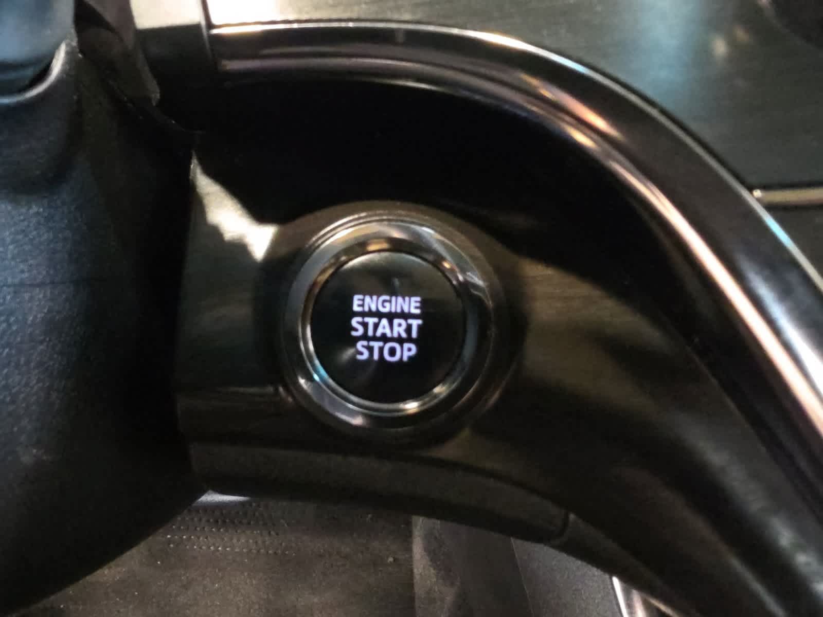 Used 2016 Toyota Avalon XLE Premium FWD image 25