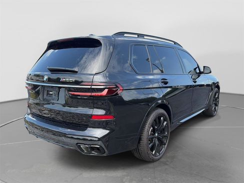 Used 2023 BMW X7 M60i AWD/4WD image 6