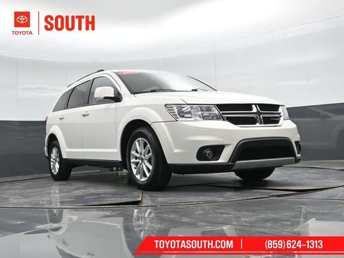 Used 2019 Dodge Journey SE FWD image 42