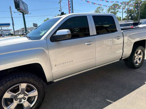 Used 2017 Chevrolet Silverado 1500 LT w/ All Star Edition AWD/4WD image 4
