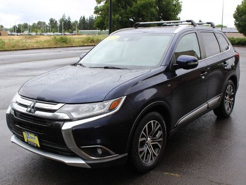 Used 2018 Mitsubishi Outlander GT AWD/4WD image 2