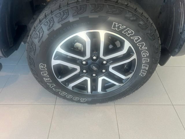 Used 2024 Ford Ranger Lariat w/ FX4 Off-Road Package AWD/4WD image 11