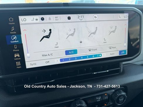 Used 2025 Jeep Wrangler Sport image 49