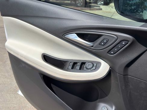 Used 2025 Buick Encore GX Avenir w/ Avenir Technology Package FWD image 21