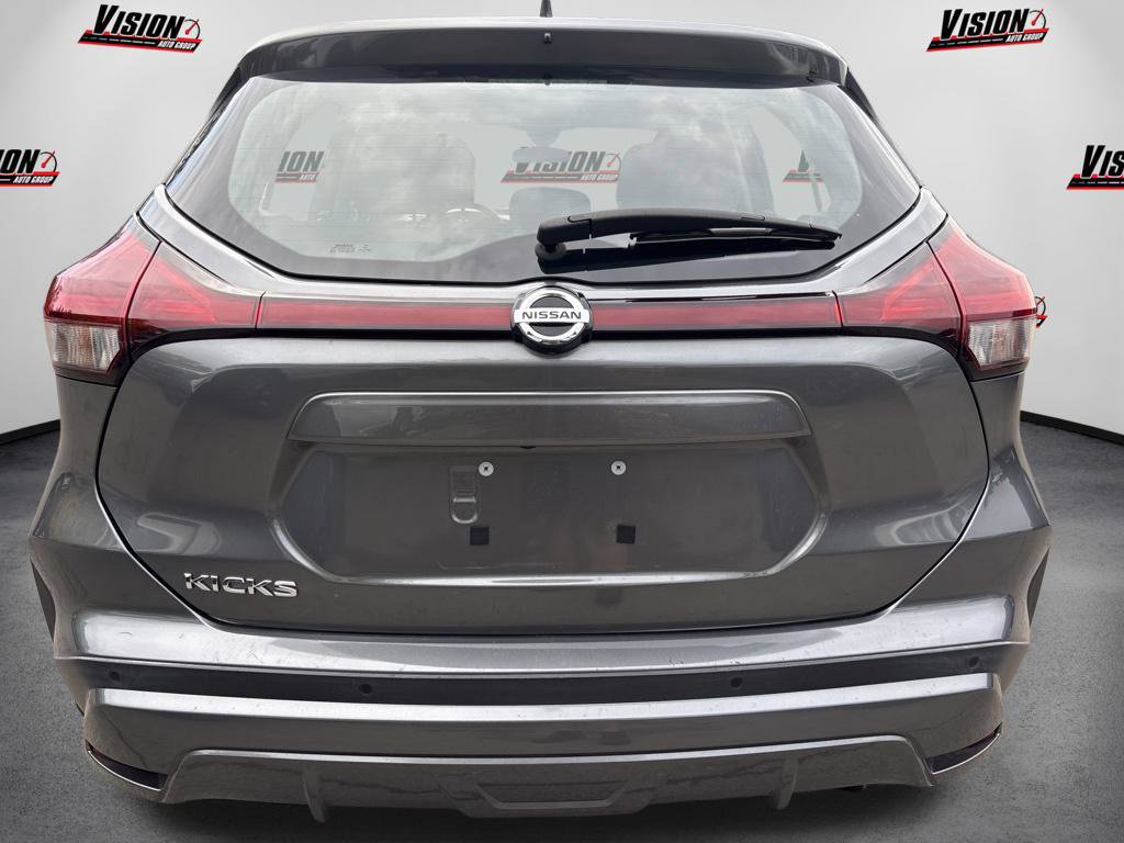 Used 2021 Nissan Kicks S FWD image 7
